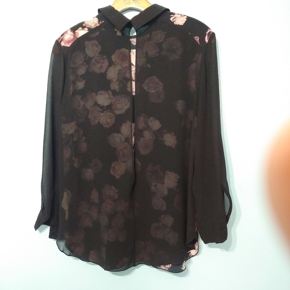 ARITZIA Wilfred Silk Floral Back Slit Blouse - Picture 5 of 12